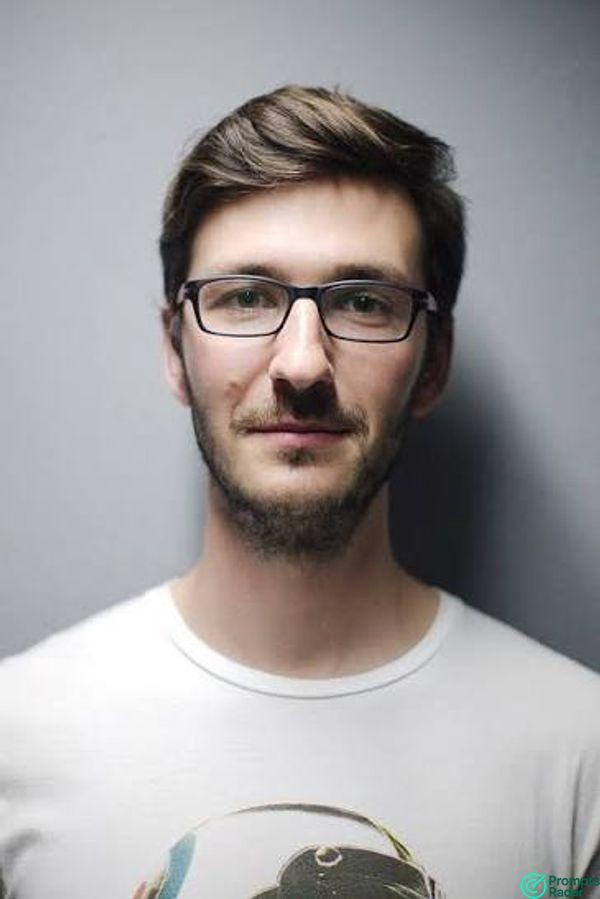 How create a studio profile image with Chatgpt5 prompt 