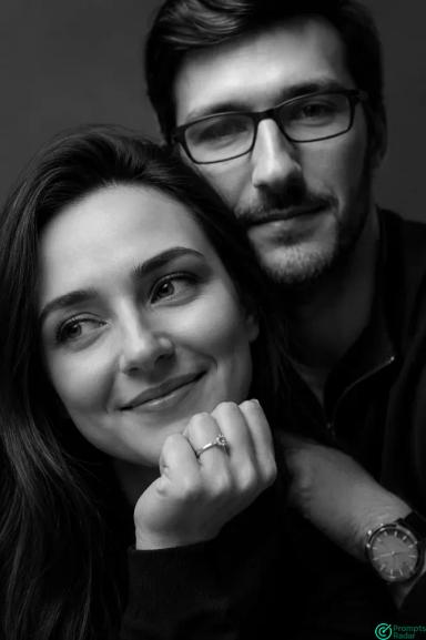 How create Ultra-Realistic Black & White Romantic Couple Portrait prompt with ChatGPT